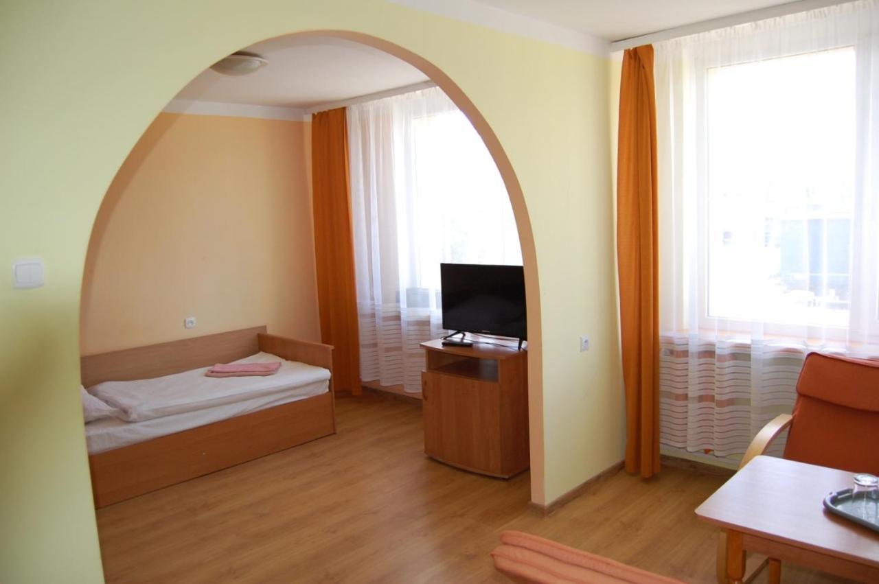 Hotel Słupsk Exteriör bild